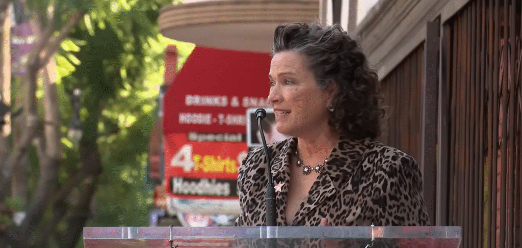 Robert Englund recibe su estrella en el Paseo de la Fama de Hollywood Heather Langenkamp Robert Englund - Paseo de la Fama de Hollywood