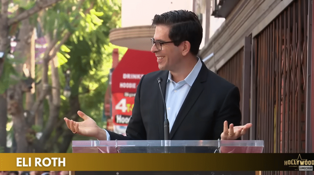 Robert Englund recibe su estrella en el Paseo de la Fama de Hollywood Eli Roth Robert Englund - Paseo de la Fama de Hollywood