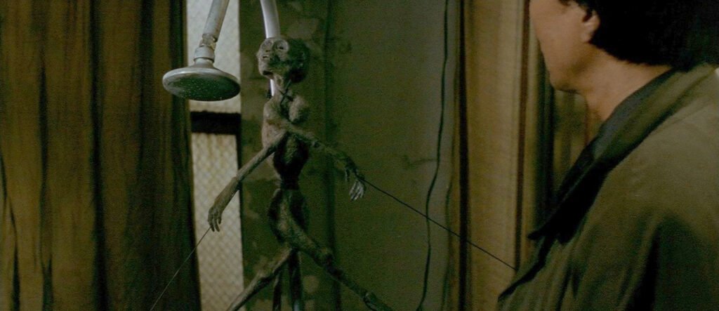 Cure (1997): Lo que "el otro" Kurosawa nos enseñó sobre el cine de terror Cure (1997)